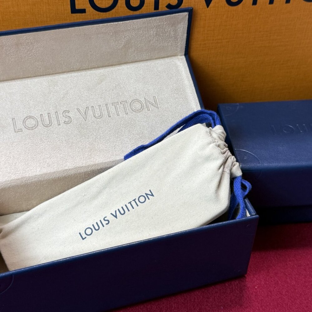 Louis Vuitton Sunglasses - Men - Picture 5 of 12
